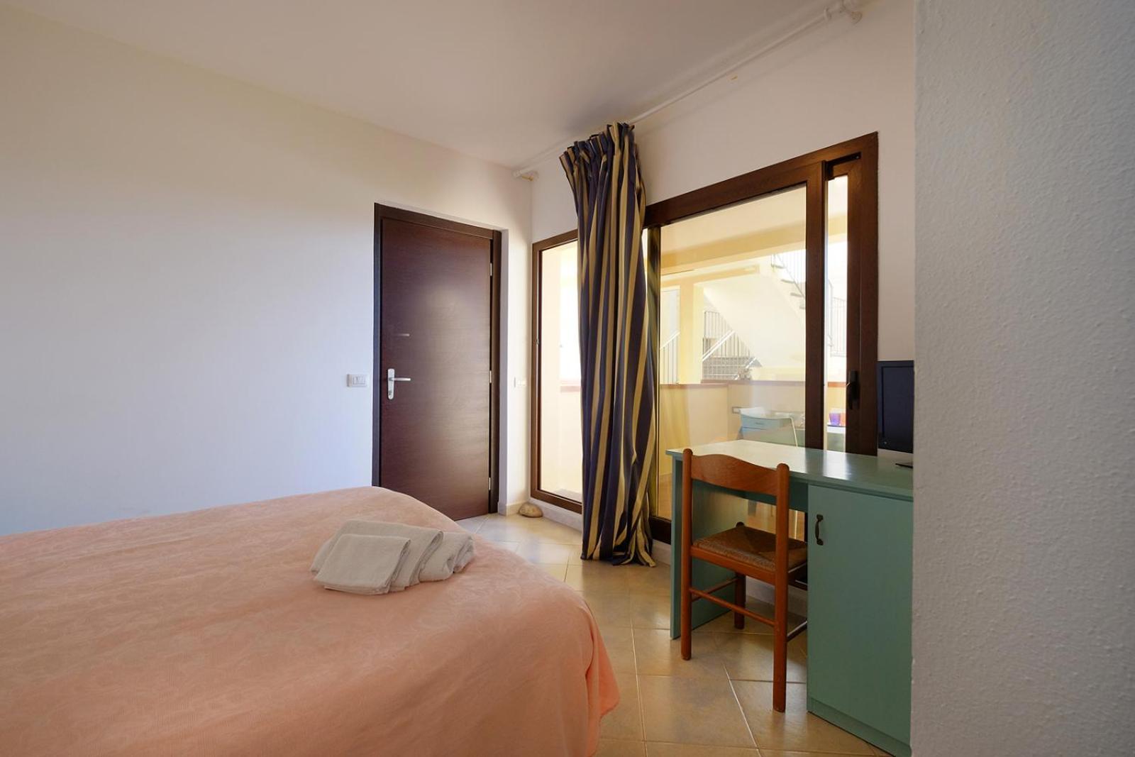Su Nuraghe Hotel Sant'Anna Arresi Exterior photo