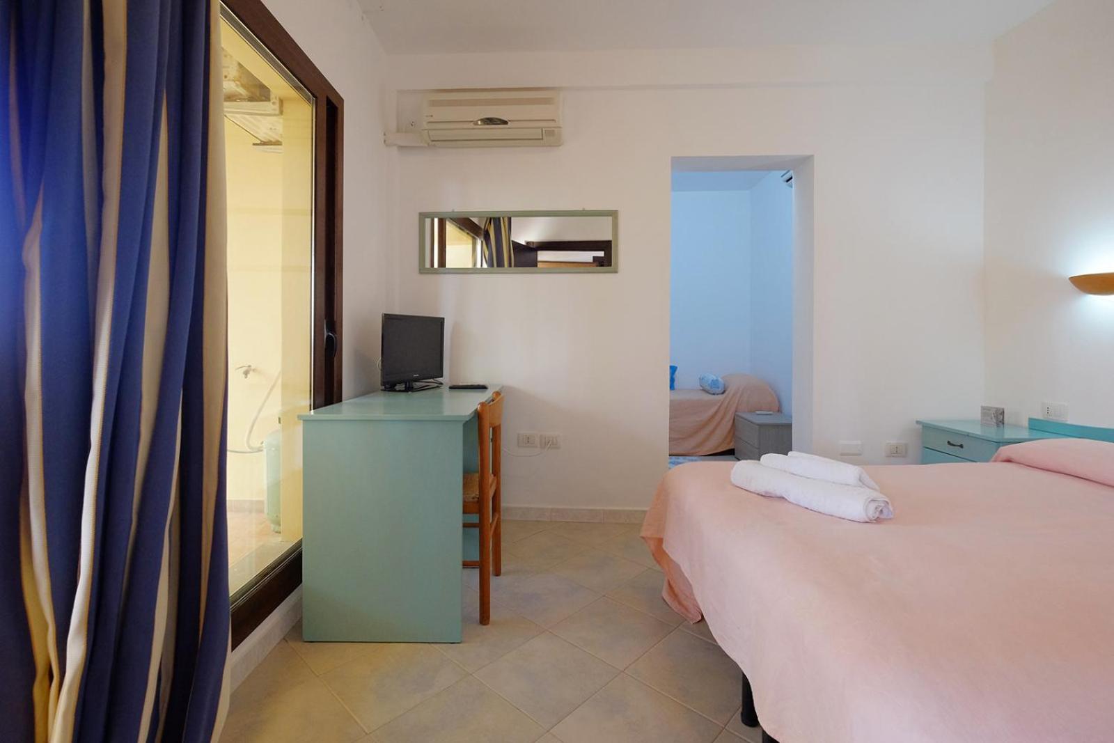 Su Nuraghe Hotel Sant'Anna Arresi Exterior photo